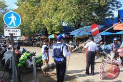 Pasar Keramat Ditertibkan