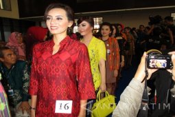 Peragaan Busana