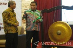 MK Akan Minta Keterangan Soekarwo Tentang Uji Materi Peralihan SMA/SMK