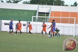 Tingkatkan Kerja Sama Melalui Sepak Bola