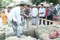 Peletakan Batu Pertama Pembangunan Masjid AR Rahmad