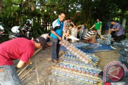 FKH Ciptakan Limbah Jadi Perahu