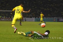 Persegres Lawan PS TNI