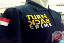 Kapolri Larang Sipil Kenakan "Turn Back Crime"