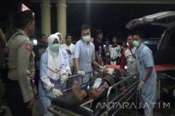 Dua Pendaki Semeru Dibawa Pulang Keluarganya