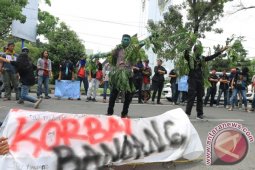 AKSI KEPRIHATINAN MUSIBAH BANJIR BANDANG