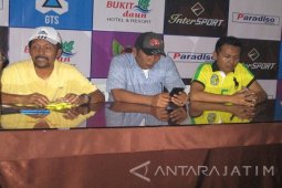 Persik Unggul Lawan Persepam 2-1