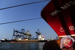 Ekonomi Indonesia Tertinggal Karena Kebijakan Keliru