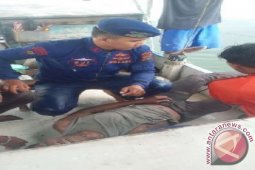 Polair Babel Selamatkan Nelayan Tenggelam