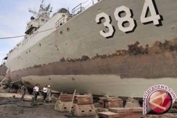 KRI Pati Unus-384 bukan ditembak
