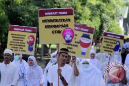 Ribuan pelajar Aceh Barat pawai ta'aruf