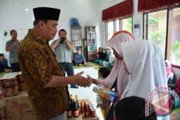Walikota Bantu Panti Asuhan Amaliyah.