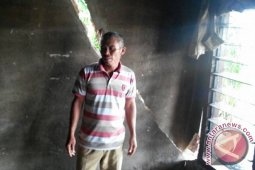 Rumah rusak akibat Gempa Padang bertambah