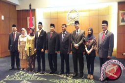 MPR Lantik Empat Anggota Baru