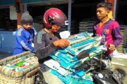 Sejumlah Pedagang Bojonegoro Sediakan Beras Zakat