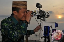 Pengamatan Bulan