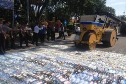 Polres Sidoarjo Musnahkan Ribuan Botol Minuman Keras