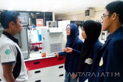 Mahasiswa Buat Software Pengukur Kadar Minyak Pelumas