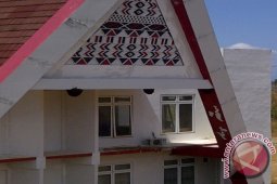 Ada Lebah Bersarang di Gedung DPRD Tapsel