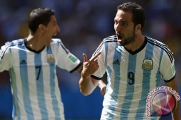 Argentina kalahkan Chile 2-1 di Copa America