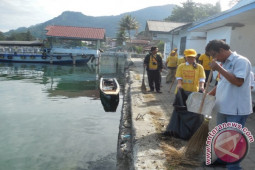 Bersih Danau Toba