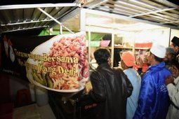 Bupati Purwakarta Tarawih Keliling Bawa Gerobak Mi
