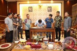 Siswa Tanah Laut Kembangkan Pembangkit Listrik Sederhana