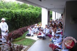 Piodalan di Ramada Encore Bali Seminyak