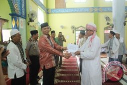 Pemkab Sukamara Lakukan Safari Ramadhan dan Salurkan Bantuan