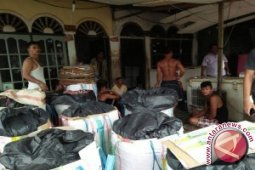 Masyarakat diminta tenang terkait temuan daging babi