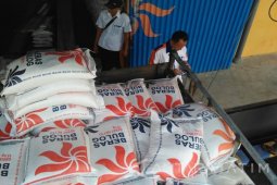 Serapan Beras Bulog Jember Tertinggi di Indonesia