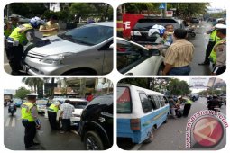 Polresta Banjarmasin Tilang 224 Mobil Salah Parkir