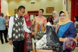 PKK Kota Banjarbaru Pelatihan Sasirangan