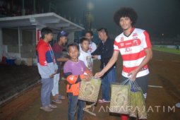 Santuni Anak Yatim