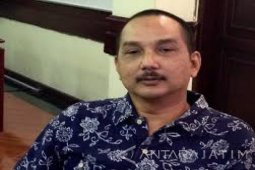 Legislator : Bazar Ramadhan Masjid Al-Akbar Surabaya Kemahalan