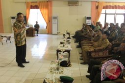 Motivator Beri Pencerahan TNI