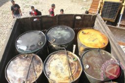 polisi sita 13 ton minyak mentah