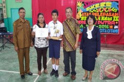 Siswa SMP Sariputra Padangsidimpuan Raih Penghargaan Mendikbud