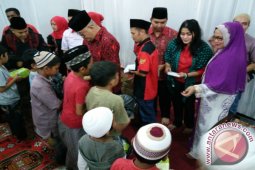 PDI P Gelar Buka Puasa Dengan Kader dan Anak Yatim