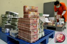 Rupiah Selasa Pagi Melemah Menjadi Rp13.157