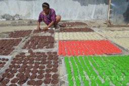 Permintaan Rengginang Meningkat