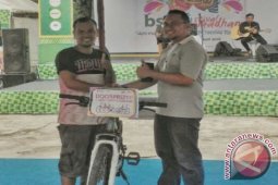 Bazar  BSM  Festival  Ramadhan  Bagikan  Hadiah