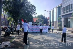 Ratusan Karyawan Uinsa Aksi Damai Tuntut Remunerasi