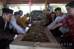 Doa Untuk Soekarno