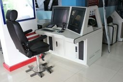 Len Pamerkan "Combat Management System" di Polandia