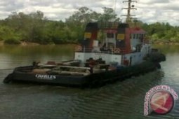 "Tugboat" Charles Diduga Lintasi Zona Konflik