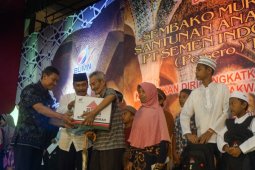 Semen Indonesia Group Distribusikan 35.700 Paket Sembako