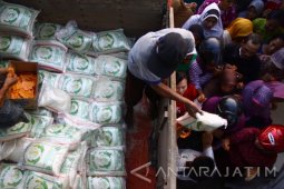 Operasi Pasar Murah