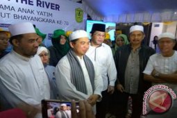 Menikmati Wisata Susur Sungai Dini Hari Ramadhan