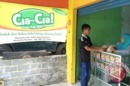 Kader Posyandu Kembangkan Oleh-oleh Khas Gunung Salak
